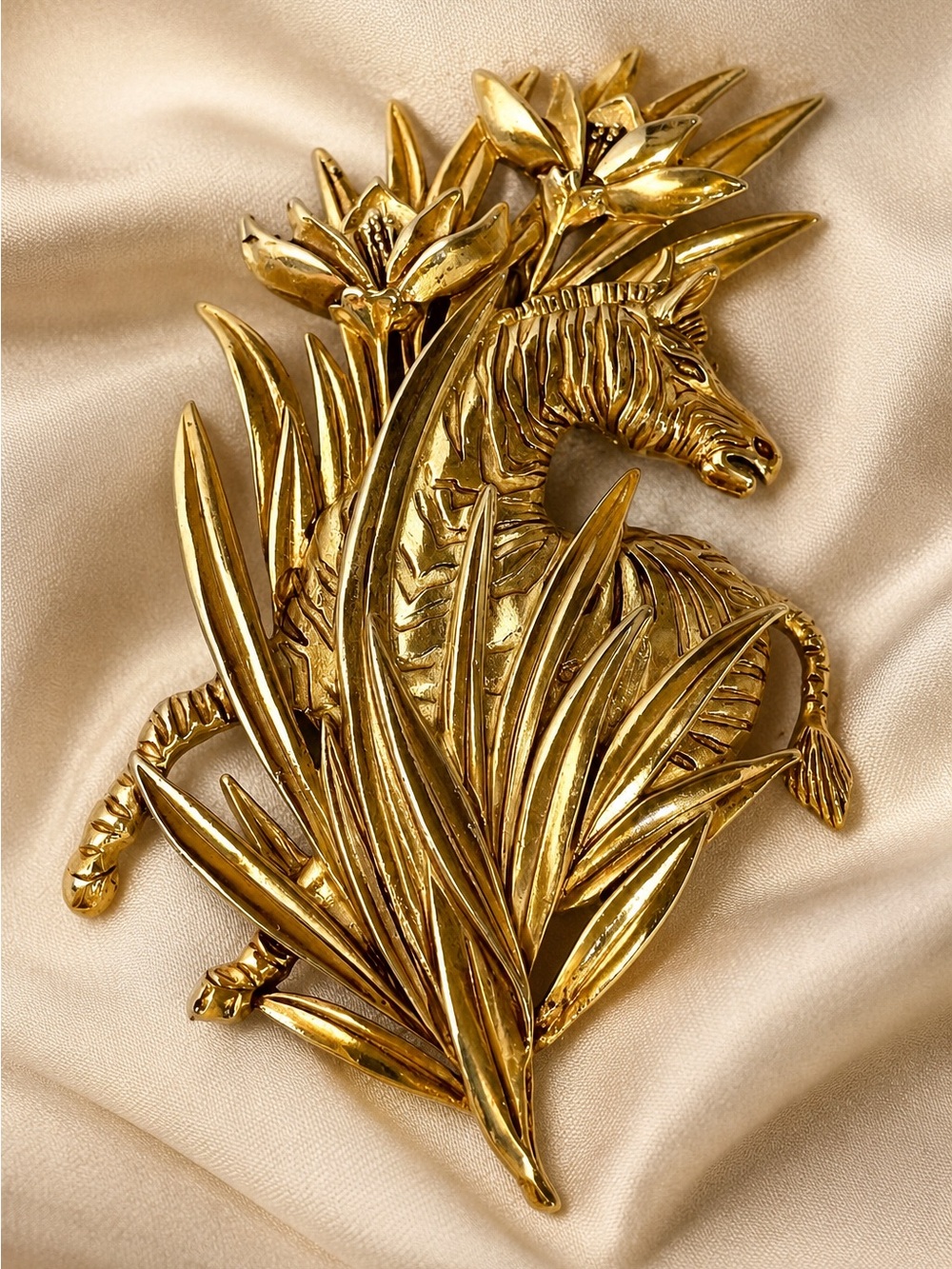 JJ Jonette Jewelry Vintage Zebra Brooch Pin Gold Tone Bird of Paradise Flower